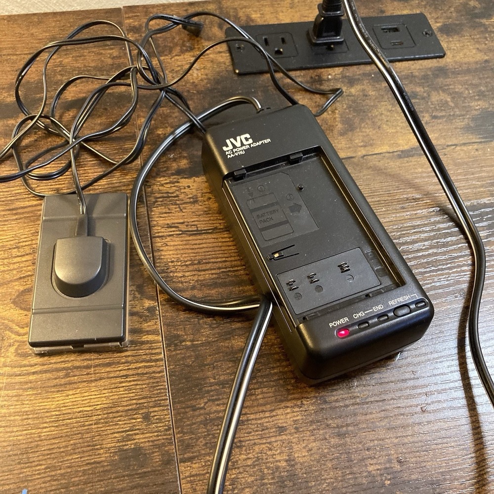 JVC AA-V11U Camcorder AC Power Adapter Battery Charger + DC Adapter Plate TESTED